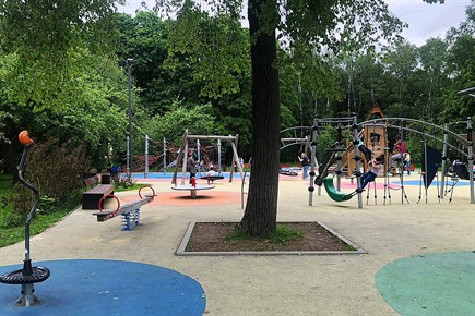 Детская площадка в парке Дружбы