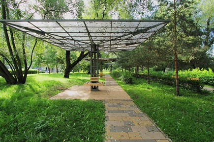 Зонты в парке Святослава Федорова